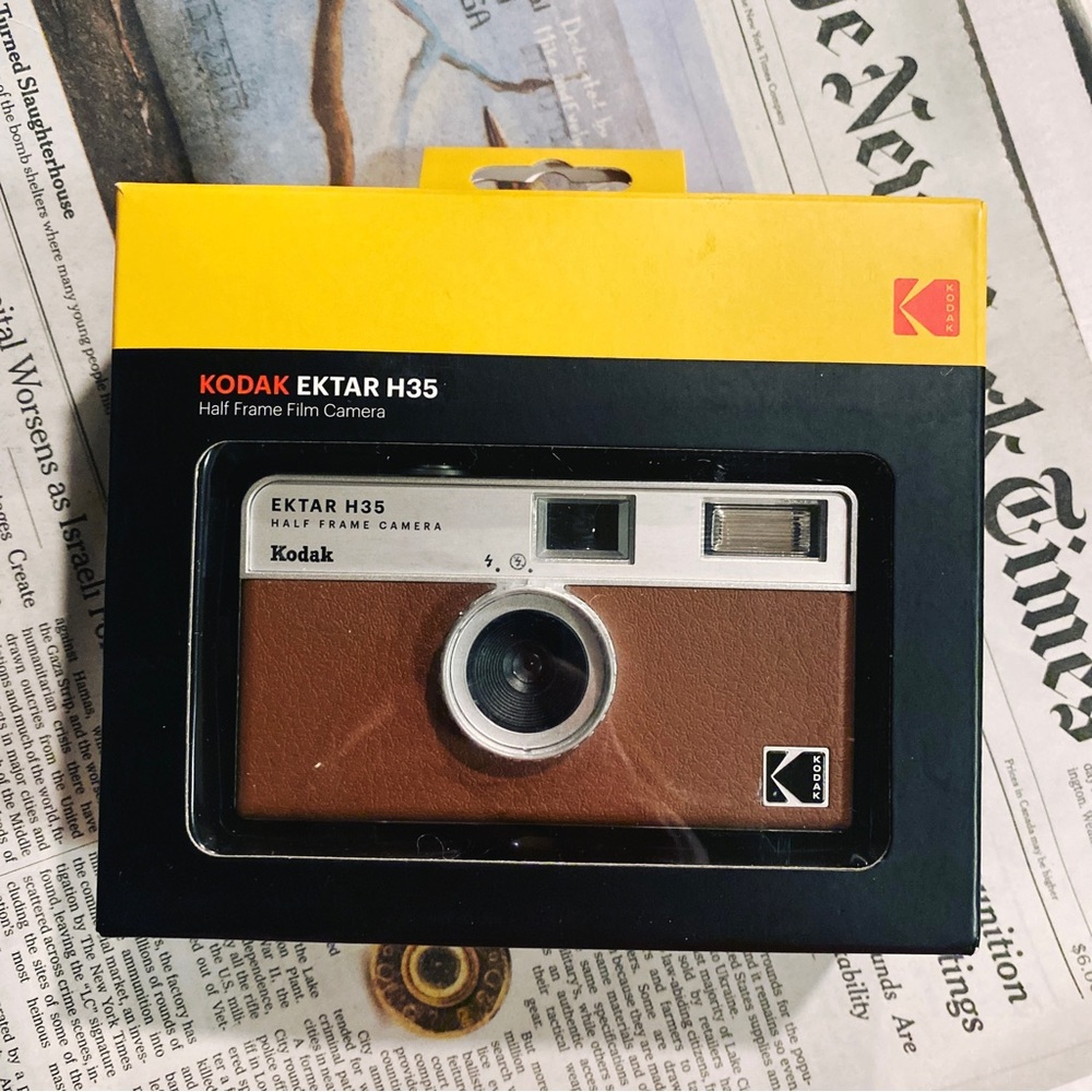 Kodak Ektar H35 Half Frame Film Camera